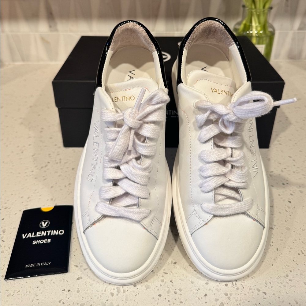 Valentino by Mario Valentino Fresia Sneaker - Picture 3 of 6